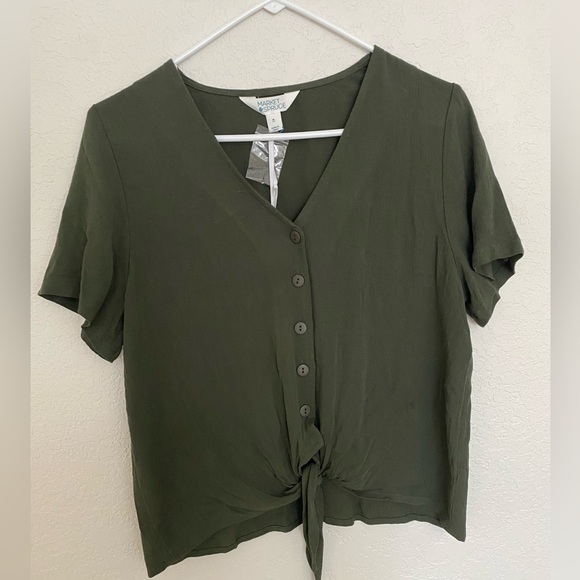 Market & Spruce Button Up Blouse - Picture 1 of 4
